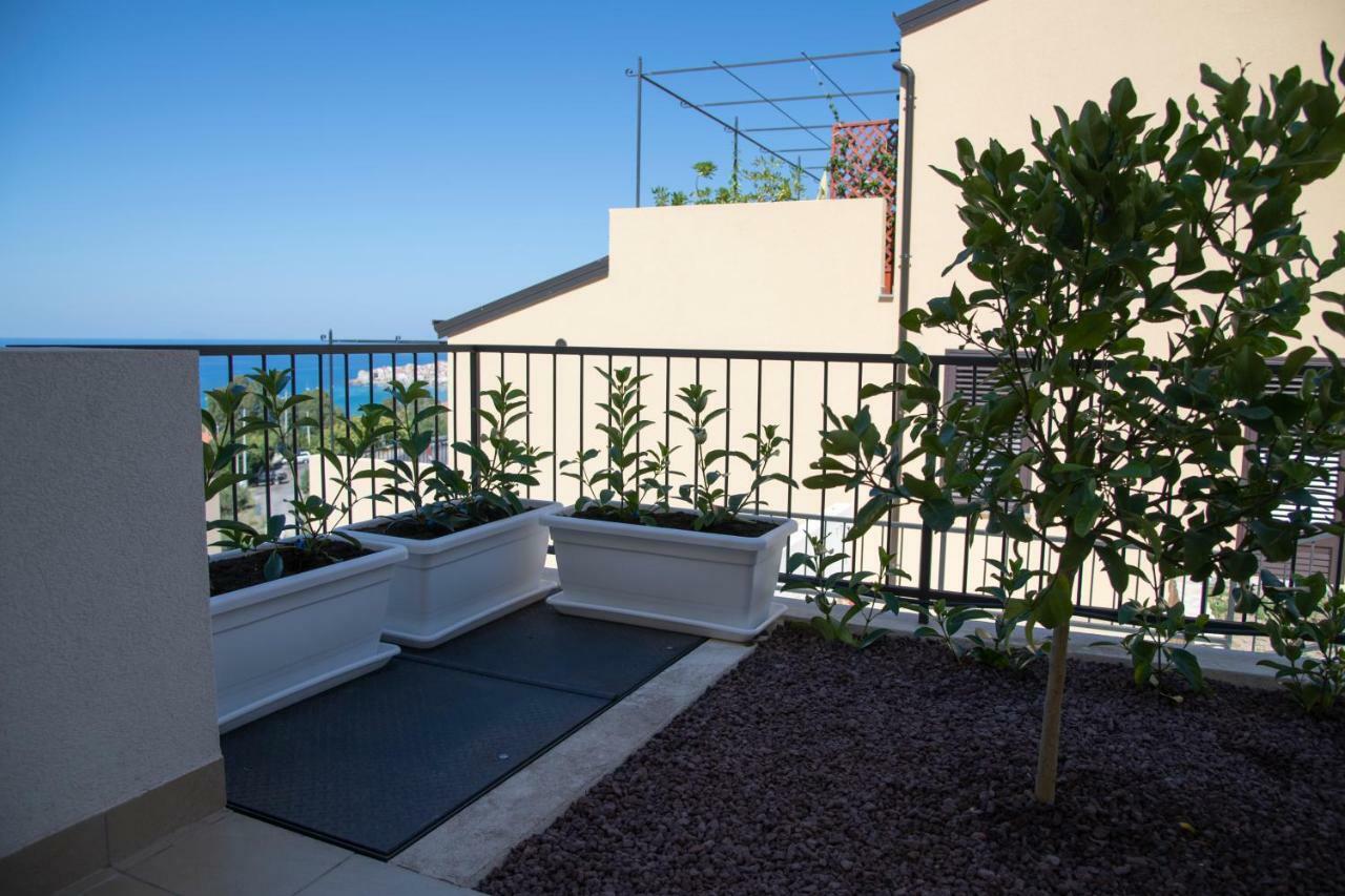 Bianco Di Mare Apartment Cefalu Bagian luar foto